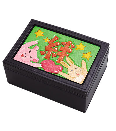 ネイビーレザーボックス（ハガキ判）木彫